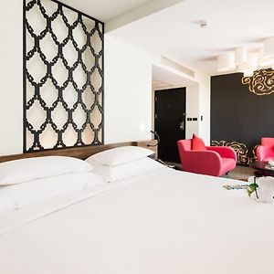 Kamer "Premier" met een King Size Bed op de Hoek